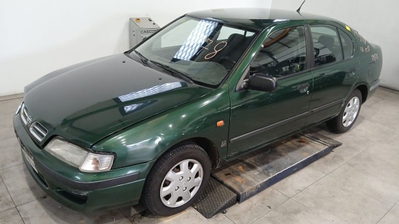 nissan primera (p11) 1996-2001 del año 1996