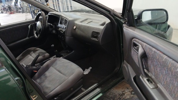 nissan primera (p11) 1996-2001 del año 1996