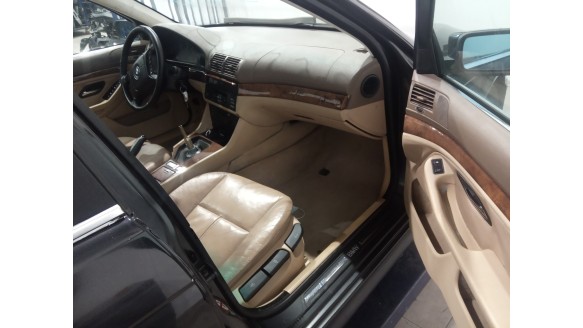 bmw serie 5 berlina (e39) 1995-2003 del año 2006