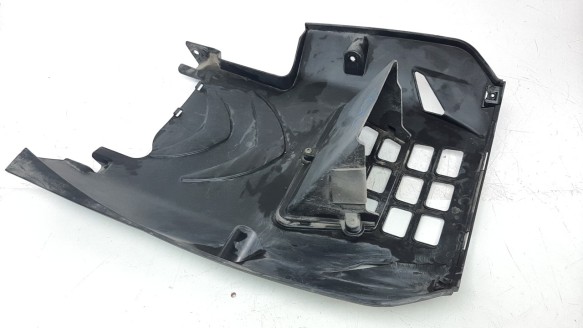Recambio de cubrecarter para kymco g-dink 125 2012-2017 referencia OEM IAM 19025ACD5E000  