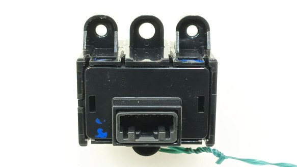 Recambio de warning para hyundai kona (os, ose, osi) 2017- 1.0 t-gdi referencia OEM IAM 93790J9AA0 93790J9AA0 