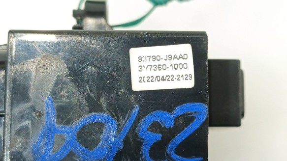 Recambio de warning para hyundai kona (os, ose, osi) 2017- 1.0 t-gdi referencia OEM IAM 93790J9AA0 93790J9AA0 