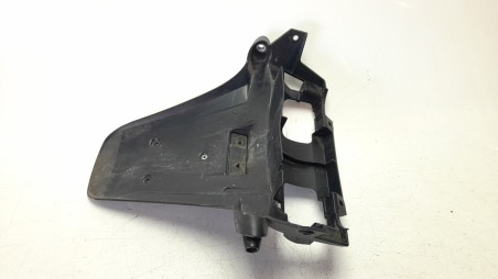 Recambio de portamatriculas para piaggio (vespa) mp3 400 hpe 2021- referencia OEM IAM 1B004838  