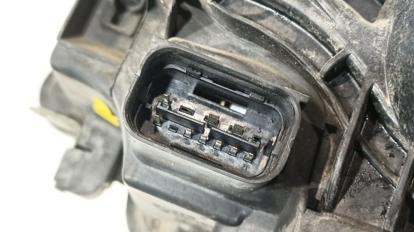 Recambio de faro derecho para bmw 1 (e87) 2003-2013 118 d referencia OEM IAM 63126924486 63126924486 89310921