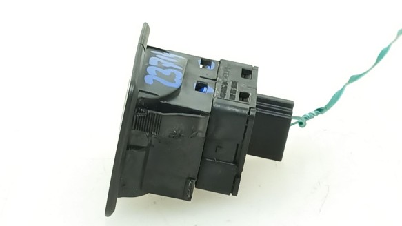 Recambio de mando elevalunas trasero derecho para bmw 1 (e87) 2003-2013 118 d referencia OEM IAM 61316945874 61316945874 