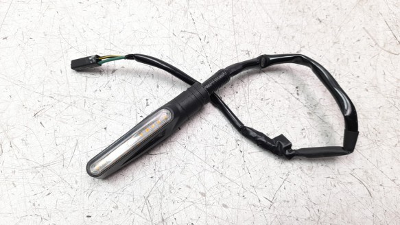 Recambio de piloto trasero derecho para kawasaki ninja 400 2017- referencia OEM IAM 230370537  