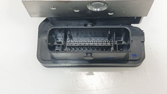 Recambio de abs para renault clio iv (bh_) 2012- 0.9 tce 90 referencia OEM IAM 476605196R 476601842R 