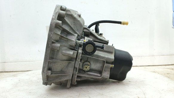 Recambio de caja cambios para renault clio iv (bh_) 2012- 0.9 tce 90 referencia OEM IAM JH3334 JH3334 