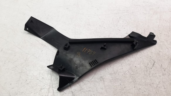 Recambio de moldura para kawasaki ninja 400 2017- referencia OEM IAM 530650043  