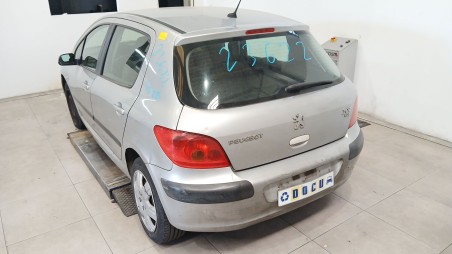 peugeot 307 (3a/c) 2000-2012 del año 2003