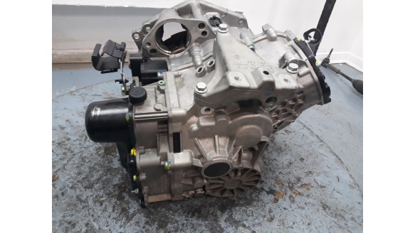 Recambio de caja cambios para volkswagen t-roc 2017- advance style referencia OEM IAM 0CW300041S018 URK 