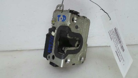 Recambio de cerradura puerta trasera derecha para dacia duster 2010-2018 ambiance 4x2 referencia OEM IAM 825029556R 825029556R 8