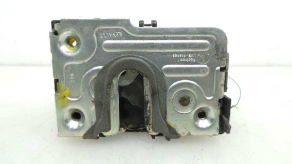 Recambio de cerradura puerta trasera izquierda para dacia duster 2010-2018 ambiance 4x2 referencia OEM IAM 825030283R 825030283R