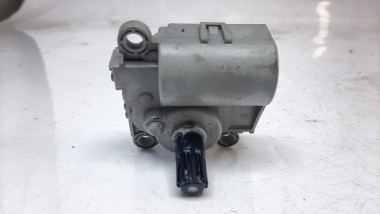 Recambio de motor apertura trampillas climatizador para hyundai tucson 2015- classic blue referencia OEM IAM HVCCD267   2