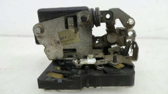 Recambio de cerradura puerta trasera izquierda para dacia duster 2010-2018 ambiance 4x2 referencia OEM IAM 825030283R 825030283R