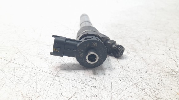 Recambio de inyector para hyundai tucson 2015- classic blue referencia OEM IAM 338002A610  