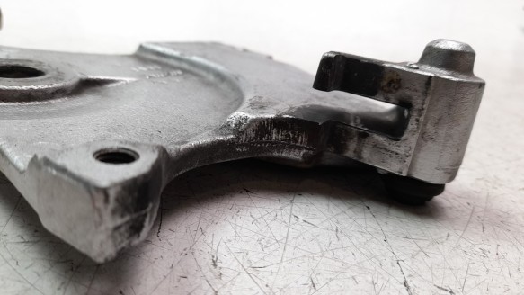 Recambio de soporte pinza para kawasaki z 750 / z 1000 2002-2014 referencia OEM IAM 430440044  