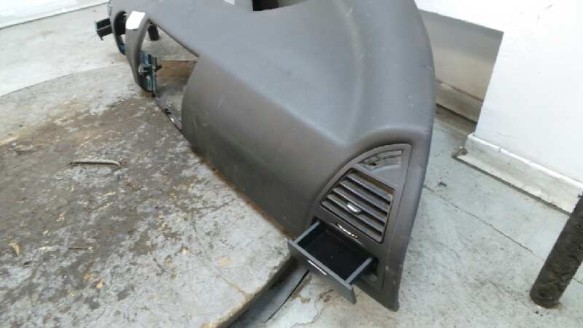 Recambio de salpicadero para citroën c4 coupe 2004-2011 vts referencia OEM IAM C62573210 C62573210 