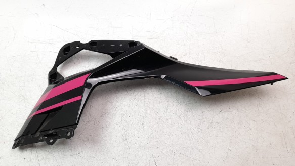 Recambio de moldura para kawasaki ninja 400 2017- referencia OEM IAM 550280641660  