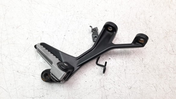 Recambio de estribo lateral para kawasaki ninja 400 2017- referencia OEM IAM 350631410  