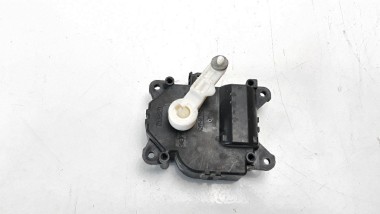 Recambio de motor apertura trampillas climatizador para toyota yaris 2017- 1.5 16v cat referencia OEM IAM CZ113800  