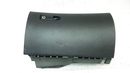 Recambio de guantera para mercedes-benz clase c (w205) lim. 2013- 2.1 cdi cat referencia OEM IAM A2056803205  