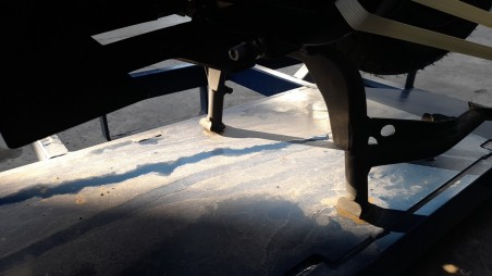 Recambio de caballete central para seat mo 2024- mo referencia OEM IAM CABALLETE  