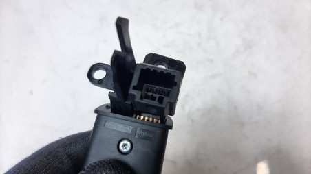 Recambio de mando control radio para renault clio v 2019- zen referencia OEM IAM 255520099R  