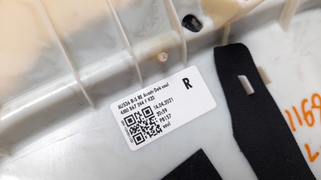 Recambio de moldura para audi q7 4mg 2019- referencia OEM IAM 4M0867244F  