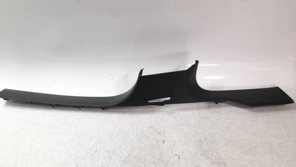 Recambio de guarnecido puerta delantera derecha para audi q7 4mg 2019- referencia OEM IAM 4M0853370D  