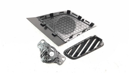 Recambio de moldura para audi q7 4mg 2019- referencia OEM IAM 4M0035399  