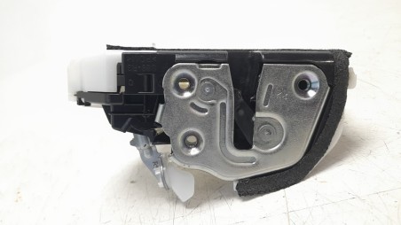 Recambio de cerradura puerta trasera derecha para mazda 3 berlina (bp) 2019- evolution referencia OEM IAM BDMC72310B  
