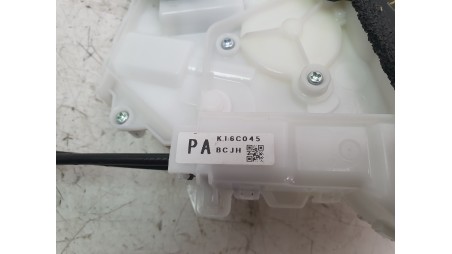 Recambio de cerradura puerta delantera derecha para mazda 3 berlina (bp) 2019- evolution referencia OEM IAM BDMC58310B  