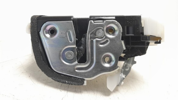 Recambio de cerradura puerta trasera izquierda para mazda 3 berlina (bp) 2019- evolution referencia OEM IAM BDMC73310B  