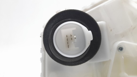 Recambio de cerradura puerta trasera izquierda para mazda 3 berlina (bp) 2019- evolution referencia OEM IAM BDMC73310B  