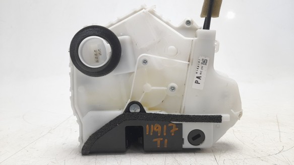 Recambio de cerradura puerta trasera izquierda para mazda 3 berlina (bp) 2019- evolution referencia OEM IAM BDMC73310B  