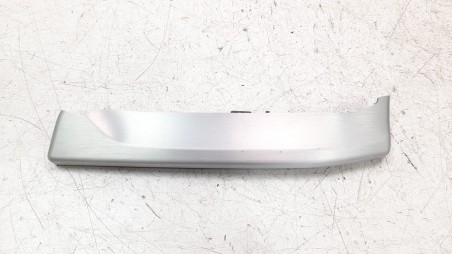 Recambio de moldura para audi q7 4mg 2019- referencia OEM IAM 4M8853189AL1NK  