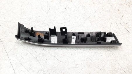 Recambio de moldura para audi q7 4mg 2019- referencia OEM IAM 4M8853189AL1NK  