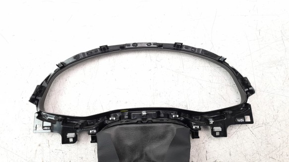 Recambio de moldura para audi q7 4mg 2019- referencia OEM IAM 4M8857116  