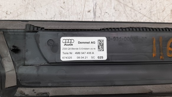 Recambio de moldura para audi q7 4mg 2019- referencia OEM IAM 4M8947406A  