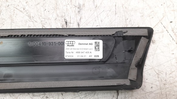 Recambio de moldura para audi q7 4mg 2019- referencia OEM IAM 4M8947405A  