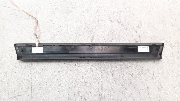 Recambio de moldura para audi q7 4mg 2019- referencia OEM IAM 4M8947405A  