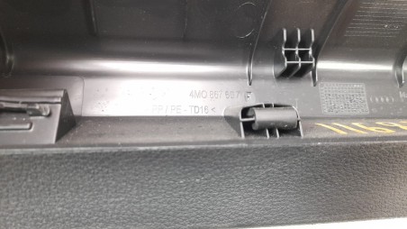 Recambio de moldura para audi q7 4mg 2019- referencia OEM IAM 4M0867607F  