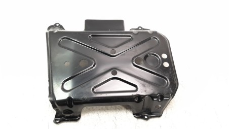 Recambio de cubrecarter para audi q7 4mg 2019- referencia OEM IAM 4M0825911A  