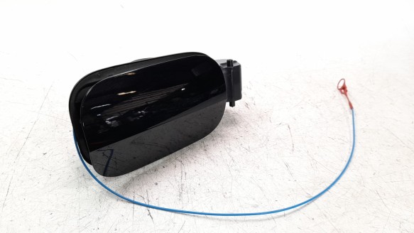 Recambio de tapa exterior combustible para audi q7 4mg 2019- referencia OEM IAM 4M0809906D  