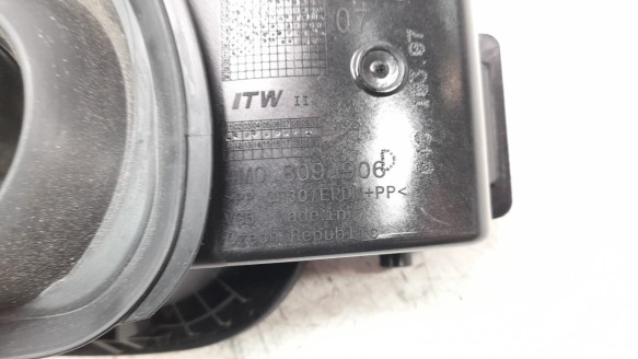 Recambio de tapa exterior combustible para audi q7 4mg 2019- referencia OEM IAM 4M0809906D  