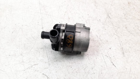 Recambio de bomba agua para audi q7 4mg 2019- referencia OEM IAM 8K0965567B  