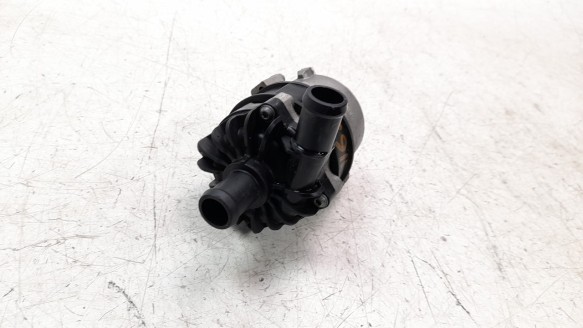 Recambio de bomba agua para audi q7 4mg 2019- referencia OEM IAM 8K0965567B  