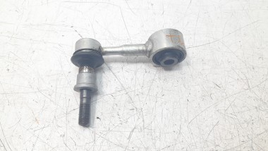 Recambio de bieleta estabilizadora trasera derecha para toyota c-hr 2016- hybrid gr sport referencia OEM IAM BIELETA   2