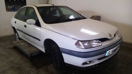 renault laguna (b56) 1994-1998 del año 1996